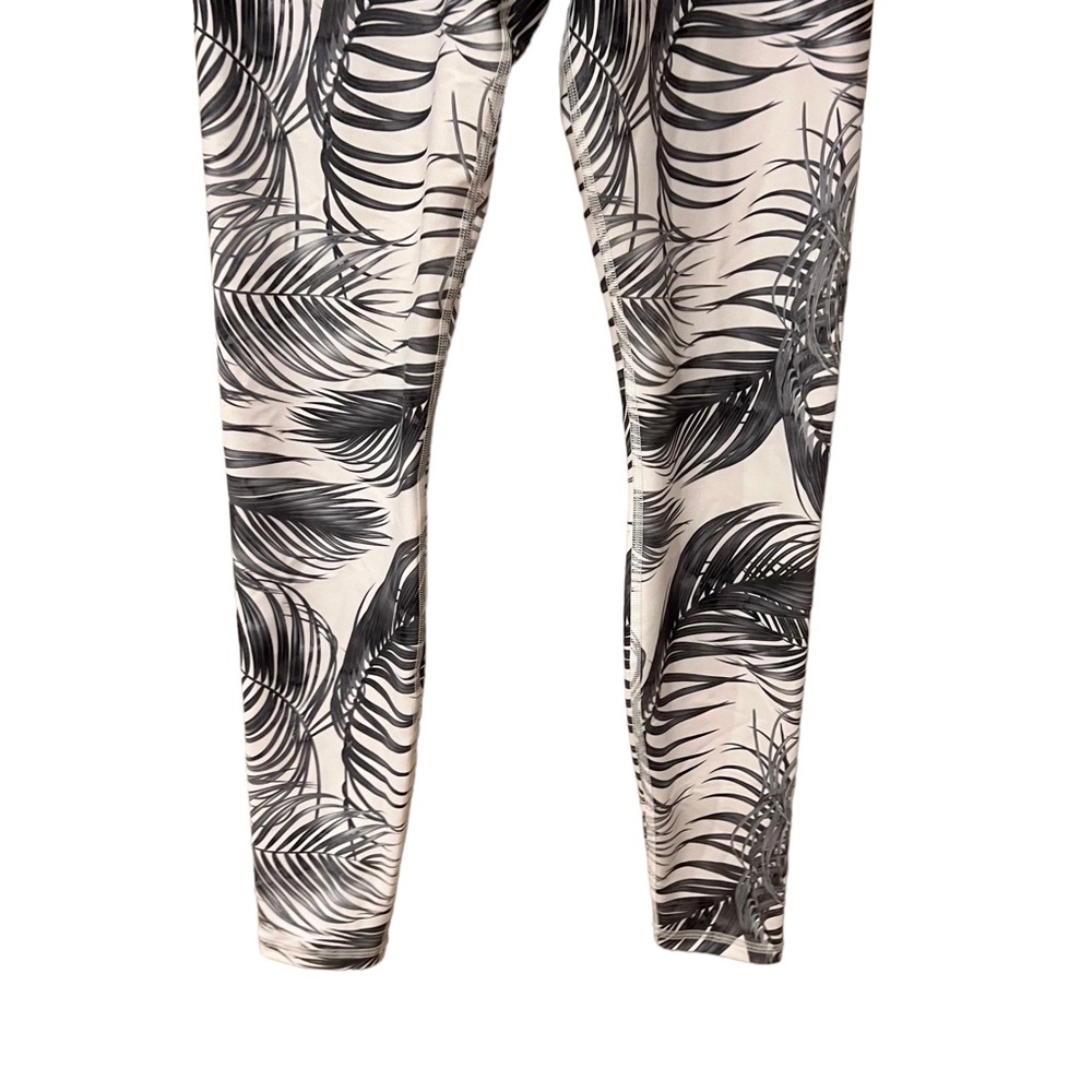 Spiritual Gangster Intent 7/8 High Waist Leggings in Palm NWOT (S) - Picture 8 of 12